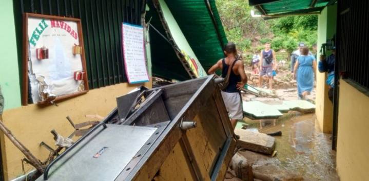 Balance preliminar da cuenta de 114 viviendas afectadas en el estado Sucre como producto de las lluvias (+Fotos)