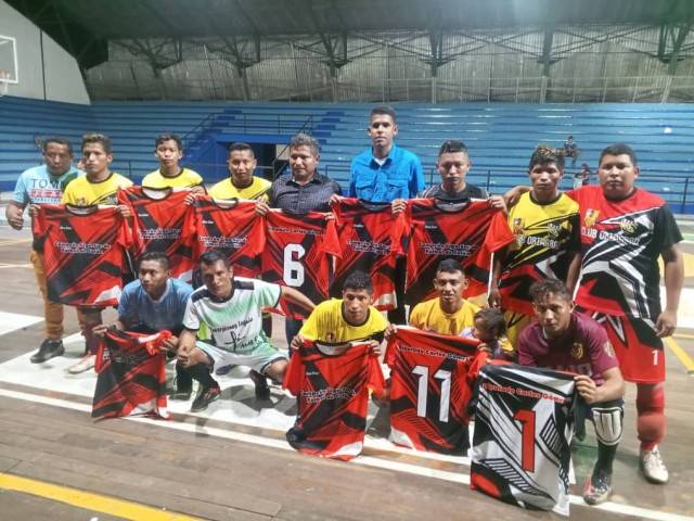 El fútbol de salón inicia torneo con las categorías libres, senior y máster