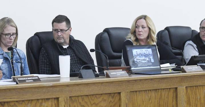 Jefferson brings back firefighters who resigned