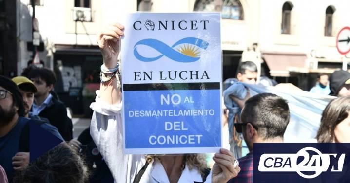 Ajuste en la ciencia: investigadores sufren ansiedad, desgaste y sobrecarga laboral