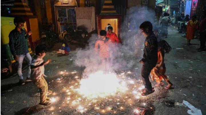 47 injured while bursting firecrackers in Hyderabad 'Diwali'