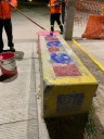 Gobierno Municipal realiza pintura de bancas y rehabilitación de jardines en la lateral de la Avenida Salvador Nava