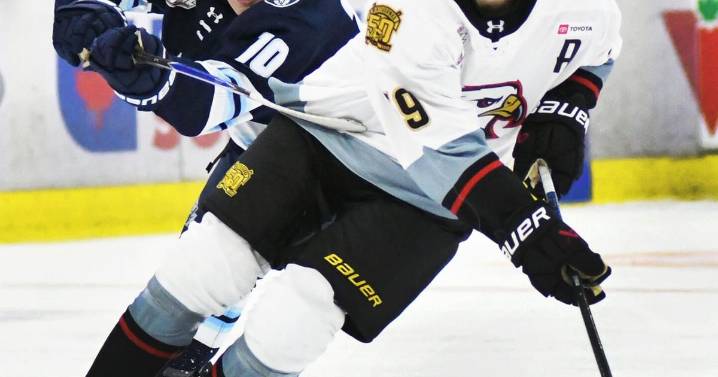 Vees win at home, 3-2 over Portland