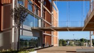 Poniendo orden arquitectónico en el Hospital Arnau de Vilanova (★★★✩✩)