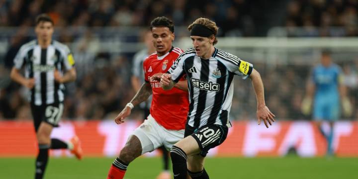 Buen momento de Richard Ríos en el Benfica: este fue el “espaldarazo” que recibió del portugués José Mourinho