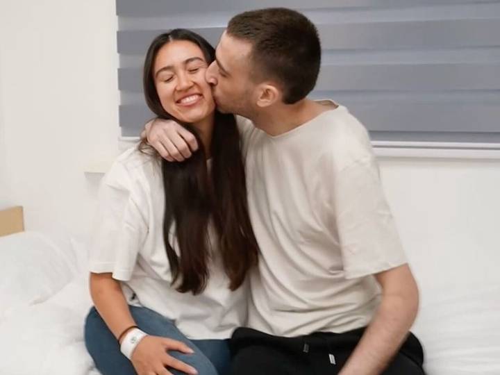 Reunited Israelis symbolized horror and relief of the hostage crisis