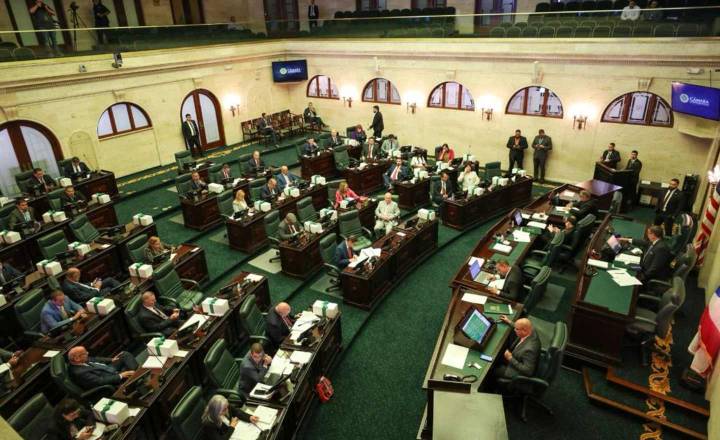 Cámara cita a LUMA, AEE y Zar de Energía para vista sobre alegadas deudas millonarias