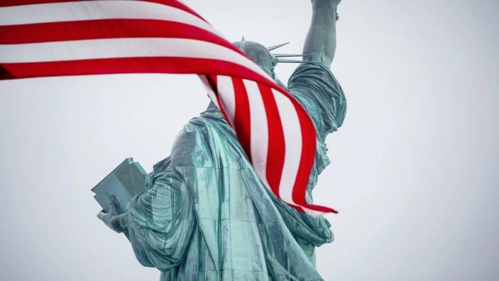 US announces a cut in EB-5 investor visa program filing fee