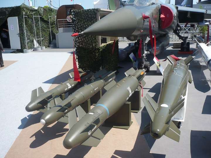 Francia abastecerá a Ucrania de misiles y aviones en la guerra con Rusia