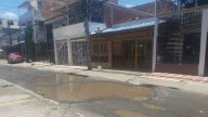 Vecinos de Villacolombia, en Cali, reclaman la pavimentación de sus calles; la Secretaría de Infraestructura responde