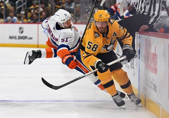 Penguins' Kris Letang misses practice, out day to day with lower