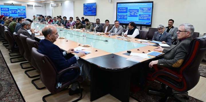 CM directs smooth, secure shifting of Darbar Move offices to Jammu