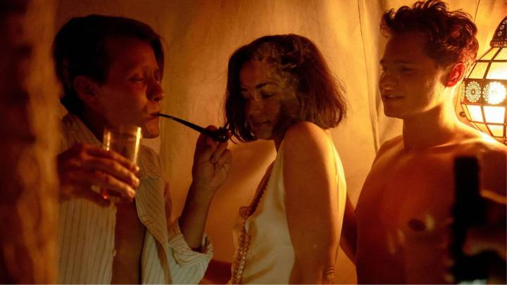 Ana de Armas & Sydney Sweeney's "Provocative" R-Rated Thriller That Flopped in Theaters Is Dominating on Streaming