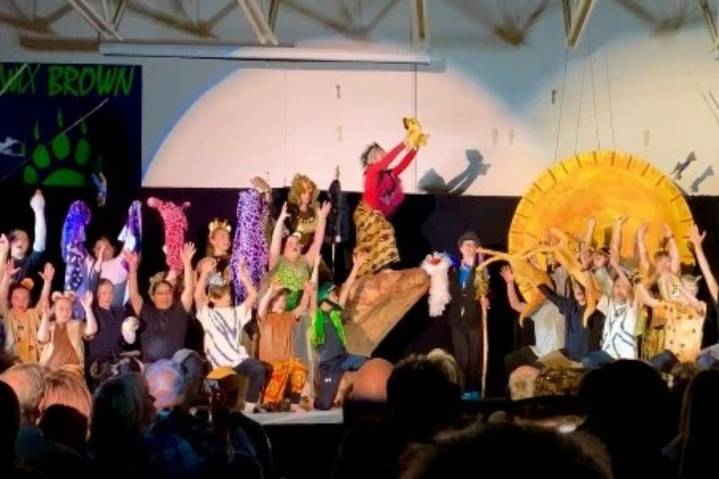 Giants support music fundraiser that benefits Langley students