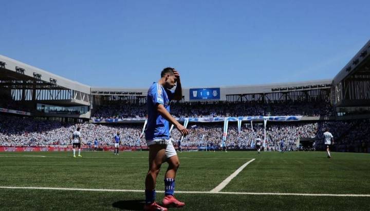 Pesadilla azul: Universidad de Chile detalla gravedad de lesión de Lucas Assadi