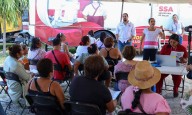 Fomenta Ana Paty Peralta «Brigada Rosa» para prevenir cáncer de mama en mujeres cancunenses