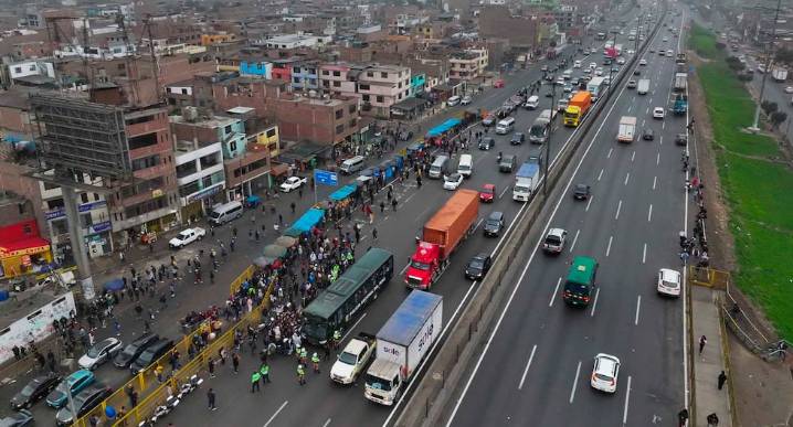 Paro de transporte se levantó “por ahora”: la ruta sinuosa hacia una solución aún lejana