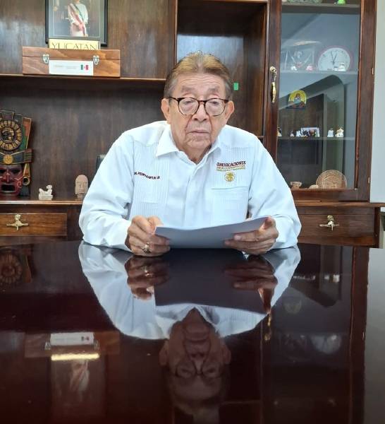 Pese a la falta de fondos, insiste en obra para Conkal
