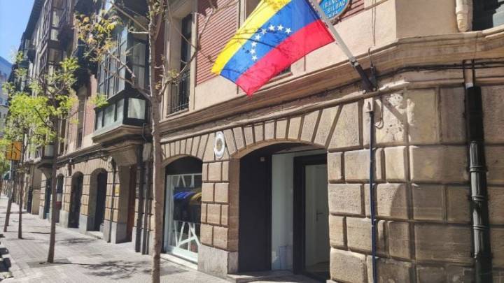 Por esta razón Consulado General de Venezuela en Bilbao suspende atención al público