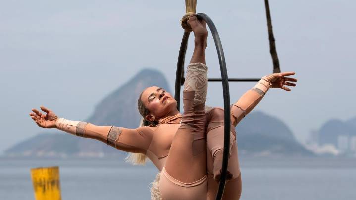Aerial circus in Brazil spotlights a path to healing for female victims of gender