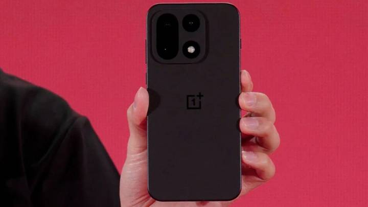 Is the OnePlus 15 waterproof?