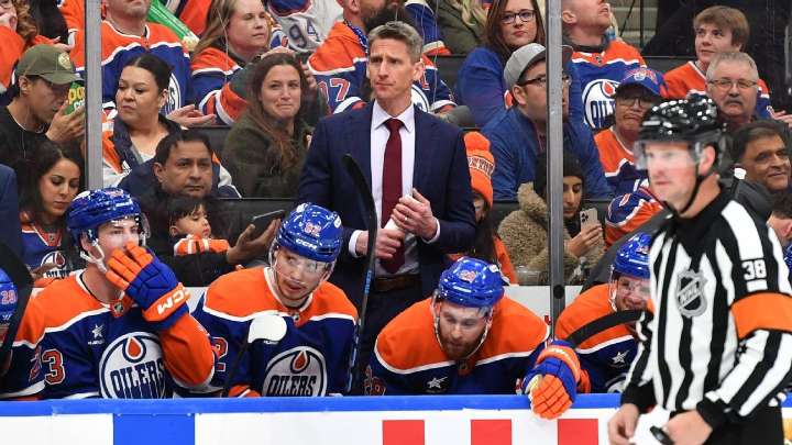 Edmonton Oilers extend coach Kris Knoblauch through 2028
