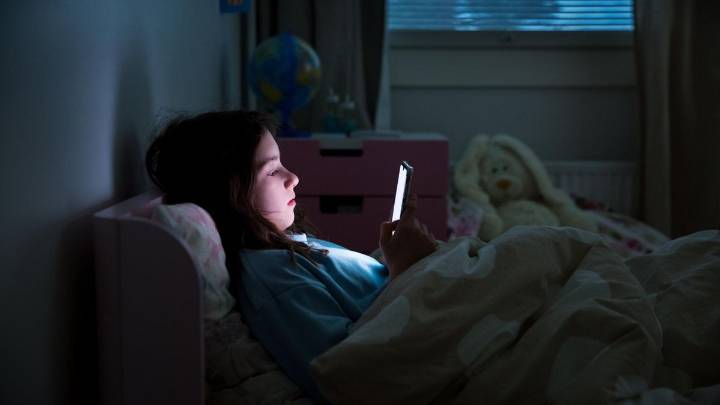 "Vigilancia masiva": Europa vota una polémica medida que amenaza la privacidad en Internet
