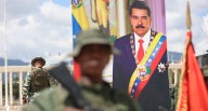 Venezuela, entre barcos de guerra, un polémico decreto de Maduro y Navidad anticipada