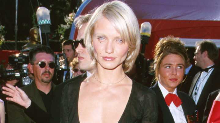 Cameron Diaz's Inappropriate Outfit At The 2000 Oscars Had Everyone Staring