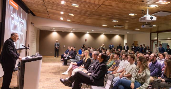 ‘La paz se construye solo mediante la acción colectiva no violenta’, afirma cardenal McElroy en American University