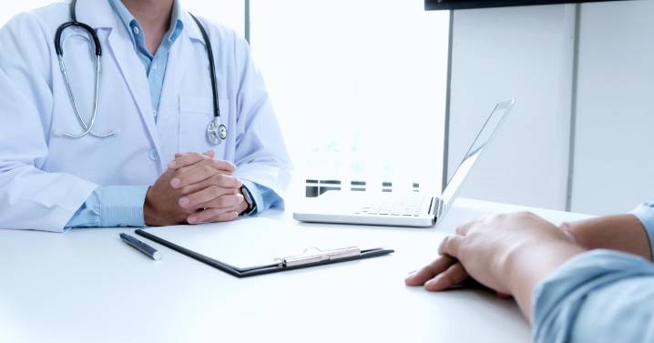 La consejería de Salud del País Vasco reconoce que solo el 16 % de los pacientes habla al médico en vasco