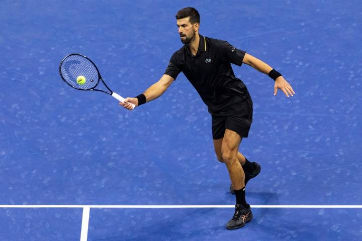 Deadspin | Jannik Sinner forced to retire in Shanghai; Novak Djokovic advances