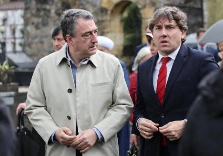 Esteban eleva el tono contra Andueza: «El único que genera tensión y desconfianza es él»