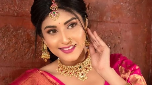 Caught on CCTV: Kannada actor Divya Suresh's car hits bike while en route hospital