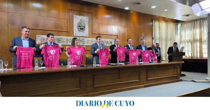 Caminatas, regalos y tardes de té, algunas de las actividades organizadas para concientizar sobre el cáncer de mama