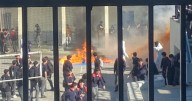Overoles blancos protagonizan incidentes en el Liceo Lastarria: hay tres sujetos detenidos