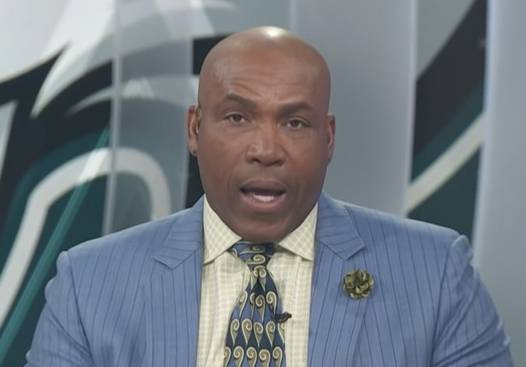 Eagles Notebook: Defense is giving up ground, not games