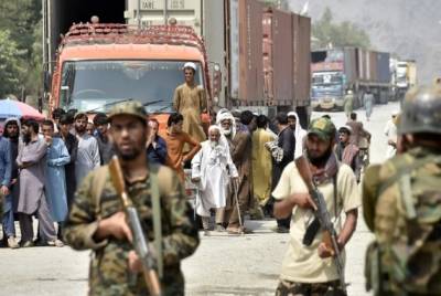 Torkham border dispute freezes Afghanistan-Pakistan trade, strains drivers
