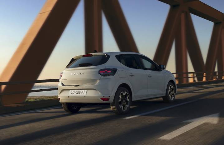 Así es la actualización de los Logan y Sandero: el Stepway tendrá mecánica híbrida