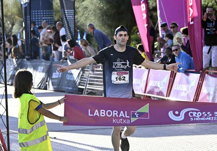 El ganador descalificado por correr con otro dorsal: «Pregunté y me dijeron que adelante, que corriera»