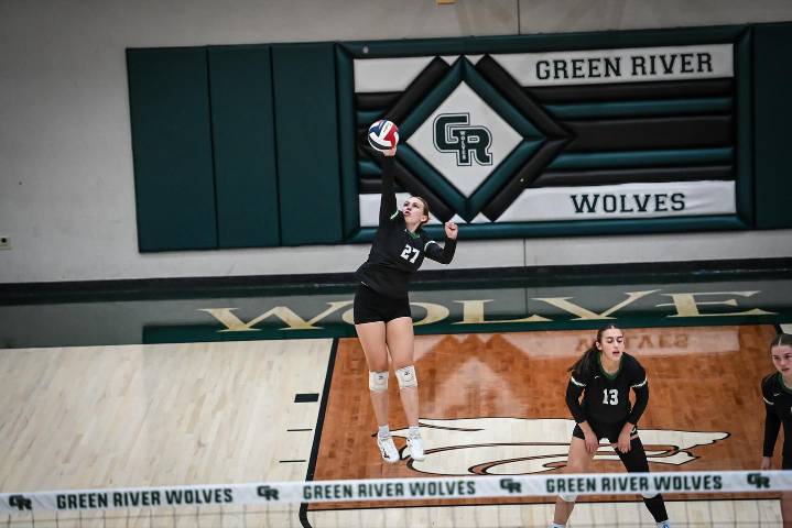 Lady Wolves, Lady Tigers Head to Casper for 4A West Regional Volleyball