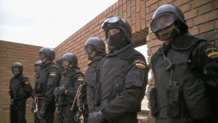 Los GEO interceptan un buque con unos más de 6.000 kilos de cocaína a 600 millas de Canarias