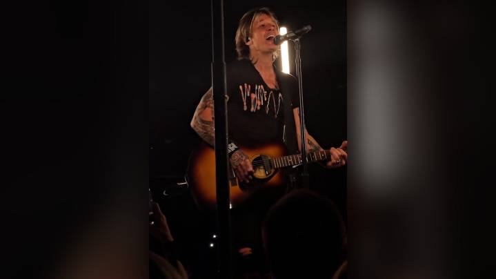 Keith Urban on vocal rest, cancels Greenville concert at Bon Secours