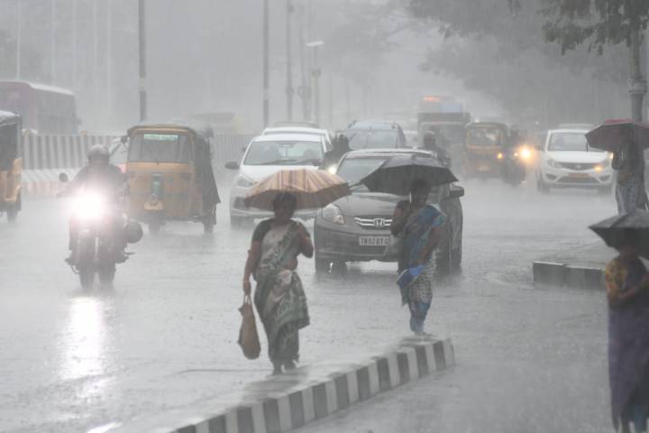 Tamil Nadu weather alert: IMD predicts widespread rains till Oct 23, Orange warning in south