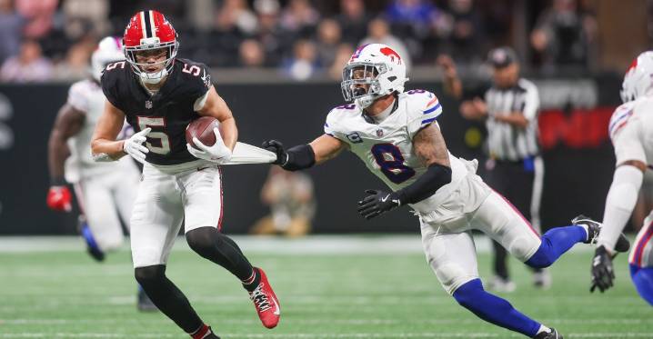 Terrel Bernard injury: Buffalo Bills linebacker leaves game vs Atlanta Falcons