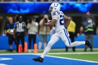 Colts Stifle the Bolts in LA 38