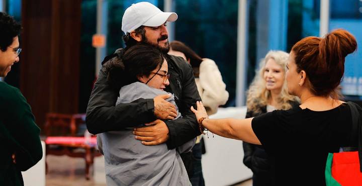 Llegan a México los seis connacionales detenidos en Israel
