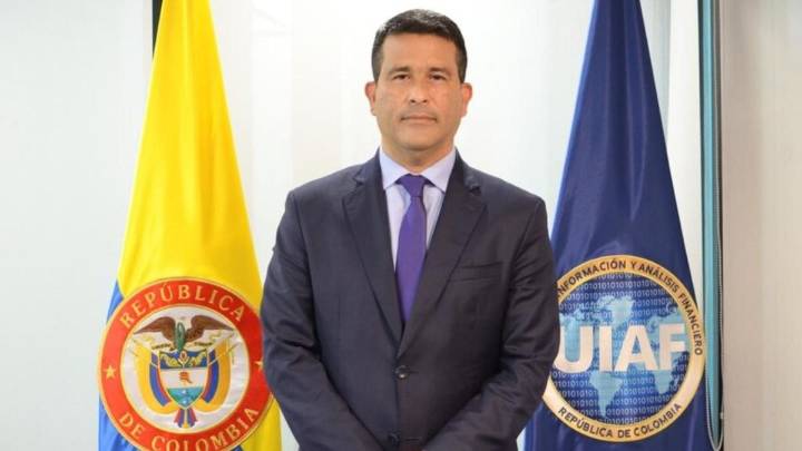 Luis Eduardo Llinás deja la dirección de la UIAF; su cargo será asumido temporalmente por Jorge Arturo Lemus