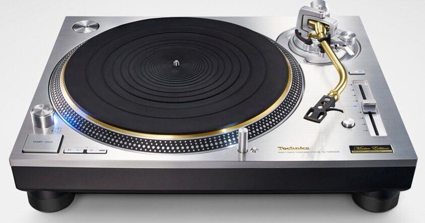 The Culmination of a Legend: Technics crowns its Grand Class "1200G" turntable model with a limited "Master Edition" state-of-the-art ΔΣ-Drive (Delta Sigma Drive) motor control and Multi-stage Silent