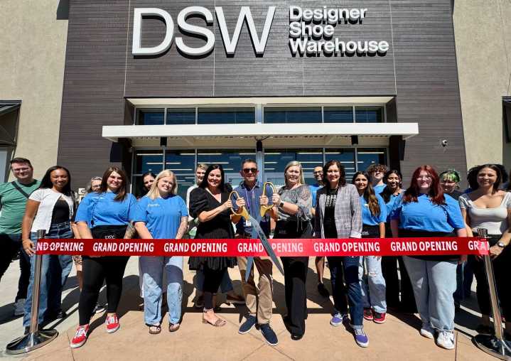Shoe, clothing store says hello to Surprise market